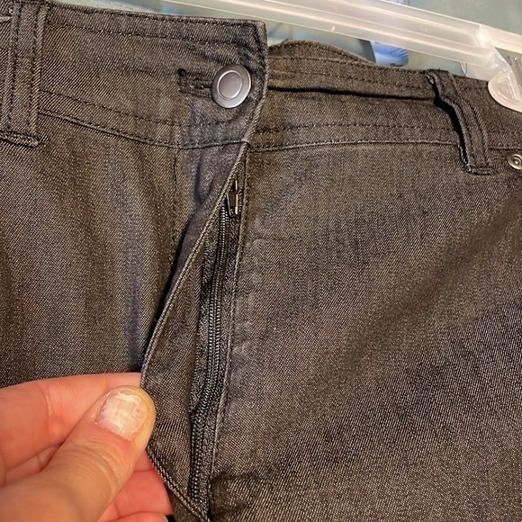 Y2K Tech Grunge Maxi Skirt 8 Black VTG Flare Appraisal Bell Rave 2000s Alt Edgy - Picture 9 of 12